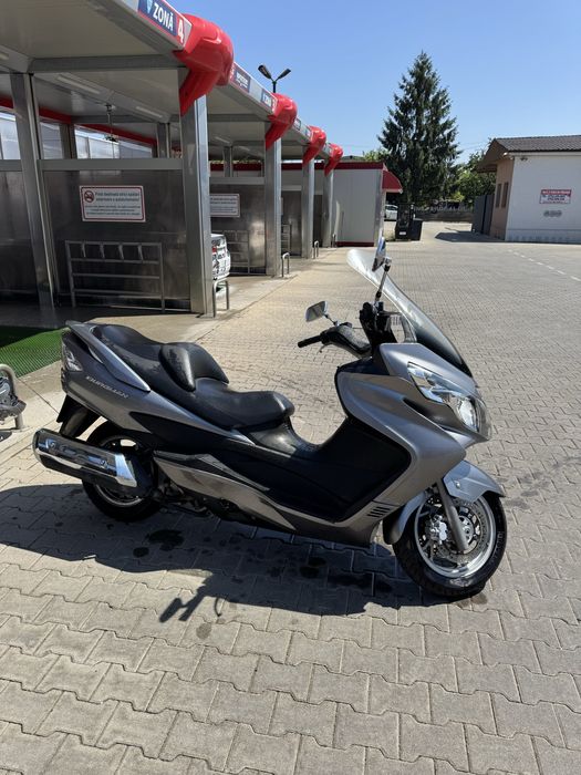 Suzuki burgman 400