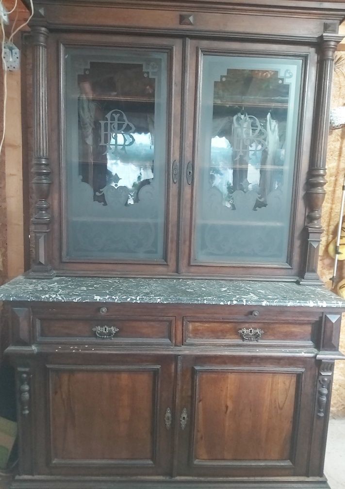 Dulap antic ( de colecție)