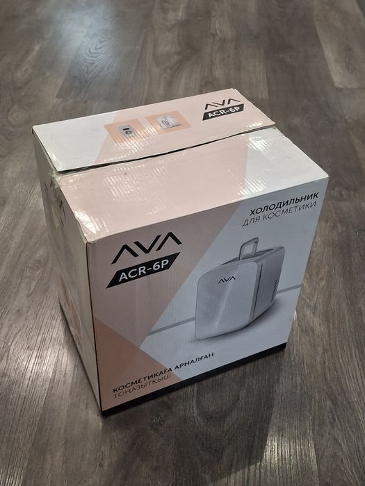 Холодильник для косметики новый качественный