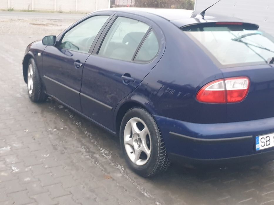 Vând Seat Leon  benzina