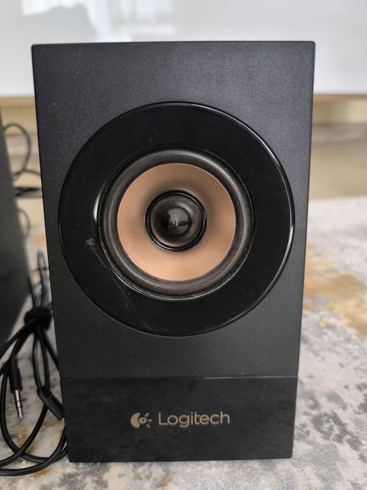 Logitech Speakers 2.1 Z533