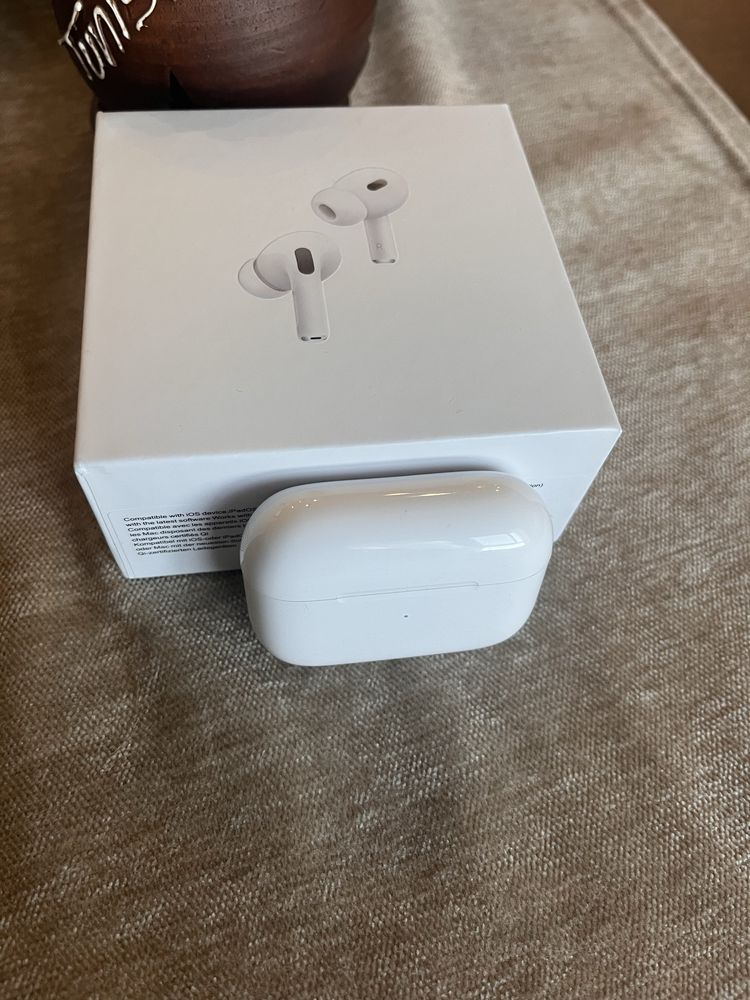 Продавам слушалки AirPods Pro