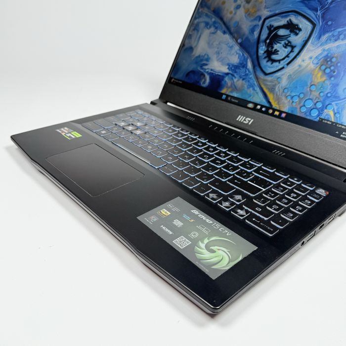 MSI Bravo 15/144Hz IPS/Ryzen 7 7735HS/RTX 4050/16GB DDR5/512GB NVMe