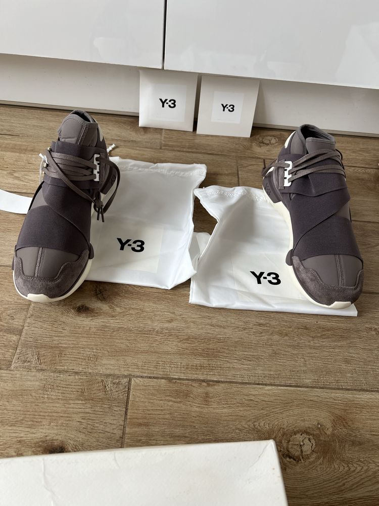 100% Оригинални Yohji Yamamoto Y-3 Qasa в номера : 42,43и44.5