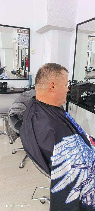 Frizer la domiciliu pentru bărbați