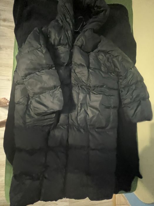 Дълго яке може да се носи от жена и мър няма пол аз съм доволна !