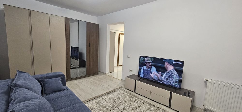 Particular inchiriez apartament doua camere