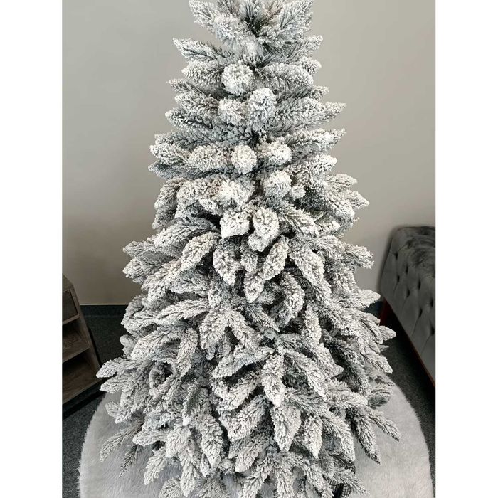 Изкуствена коледна елха Grand Victoria заснежена, luxury коледно дърво