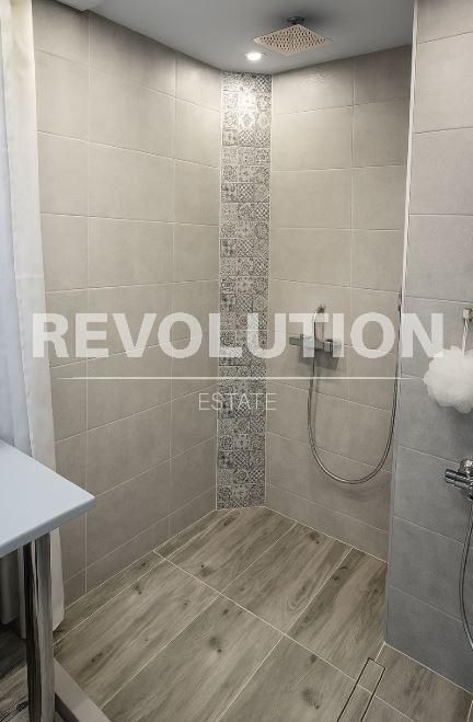 Дава се под наем Тристаен апартамент в Варна, ВИНС - 100 кв.м за 600 € - Снимка #5