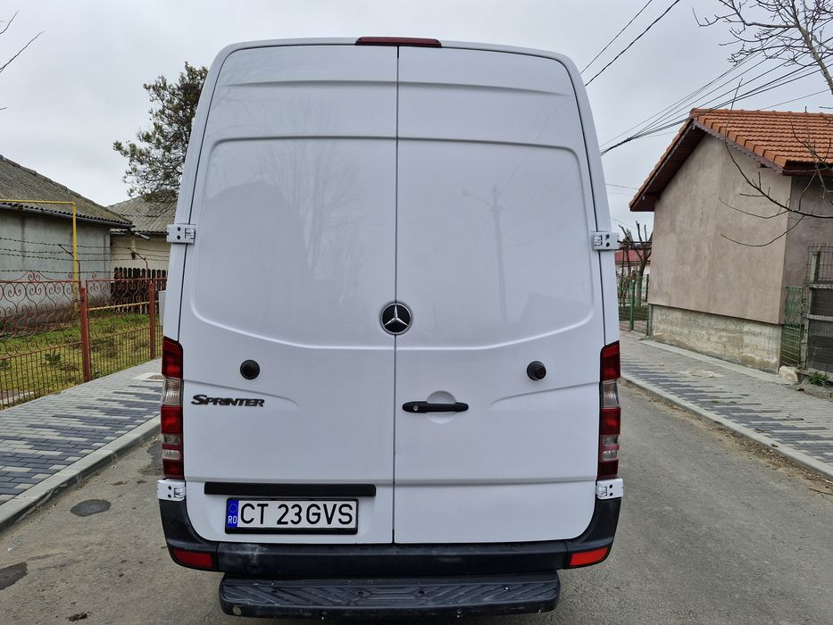 Vând Mercedes Sprinter