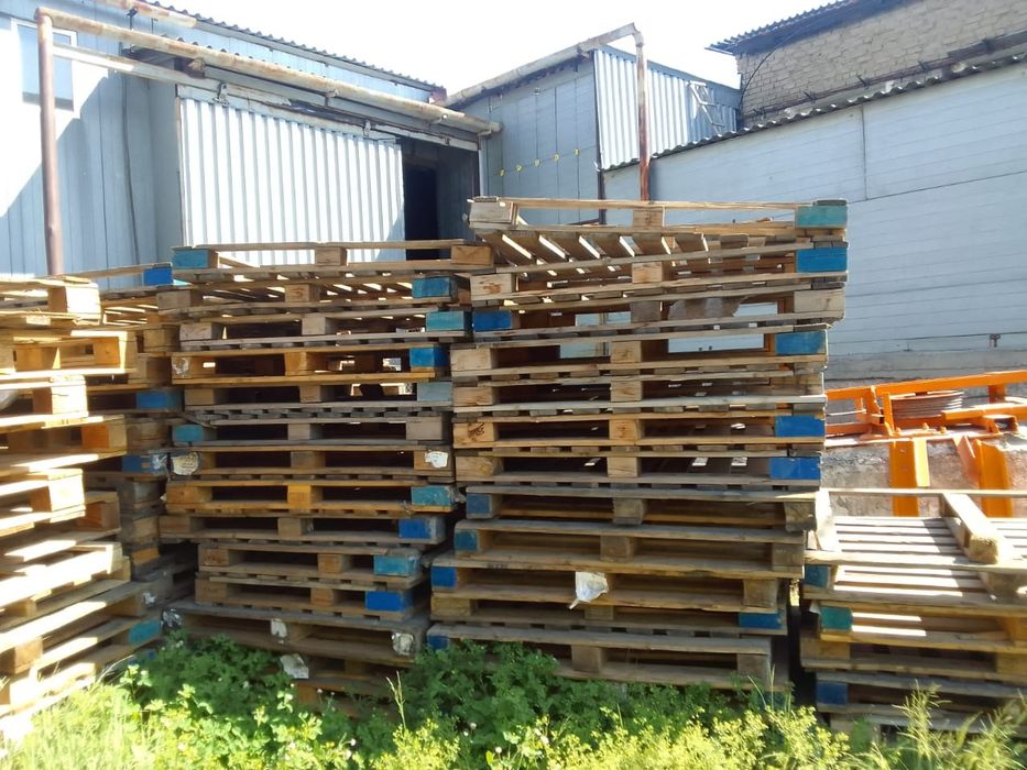 Продам поддоны 120 × 120