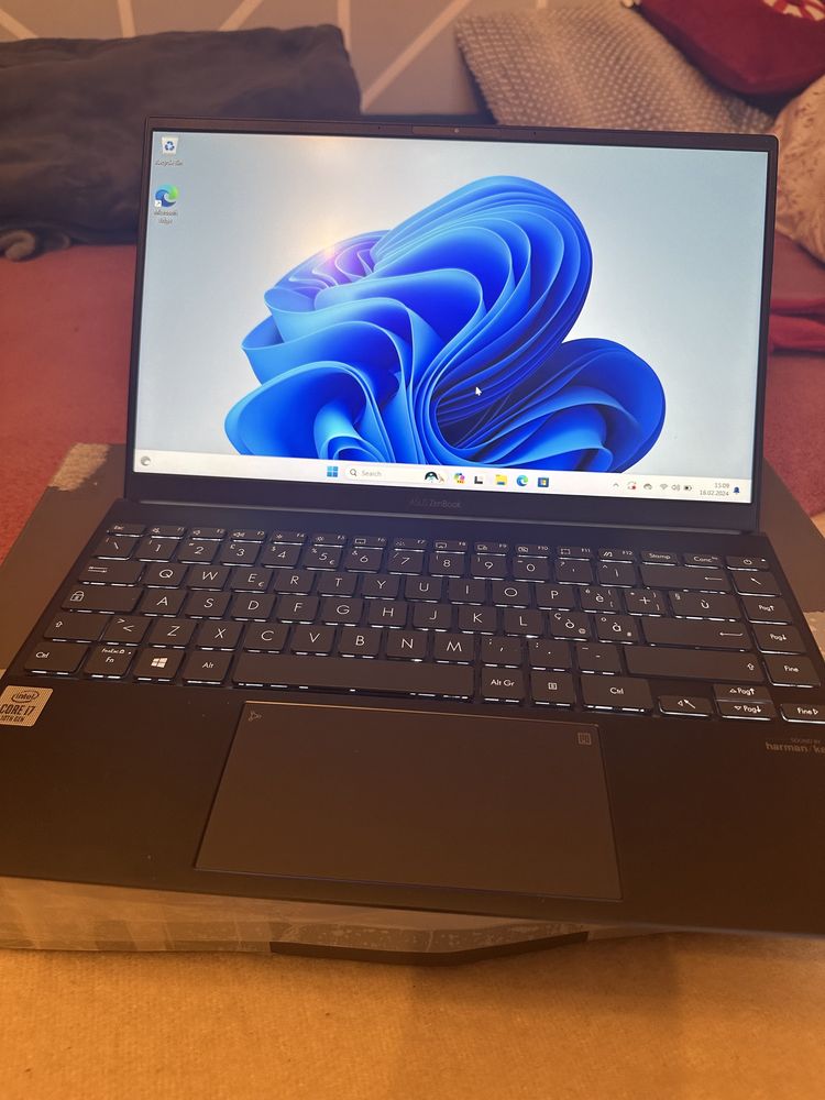 Laptop UltraSlim Asus Zenbook UX425J