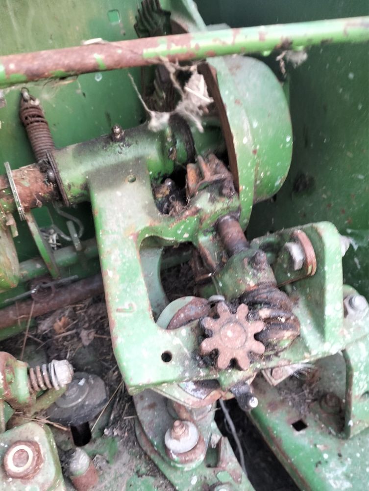 Presă de balotat john deere 336
