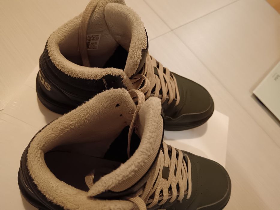 Есенно-зимни юношески кецове Adidas