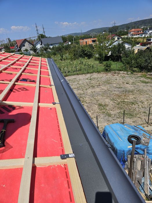 Reparatii acoperisuri si montaj invelitori la preturi fara concurenta