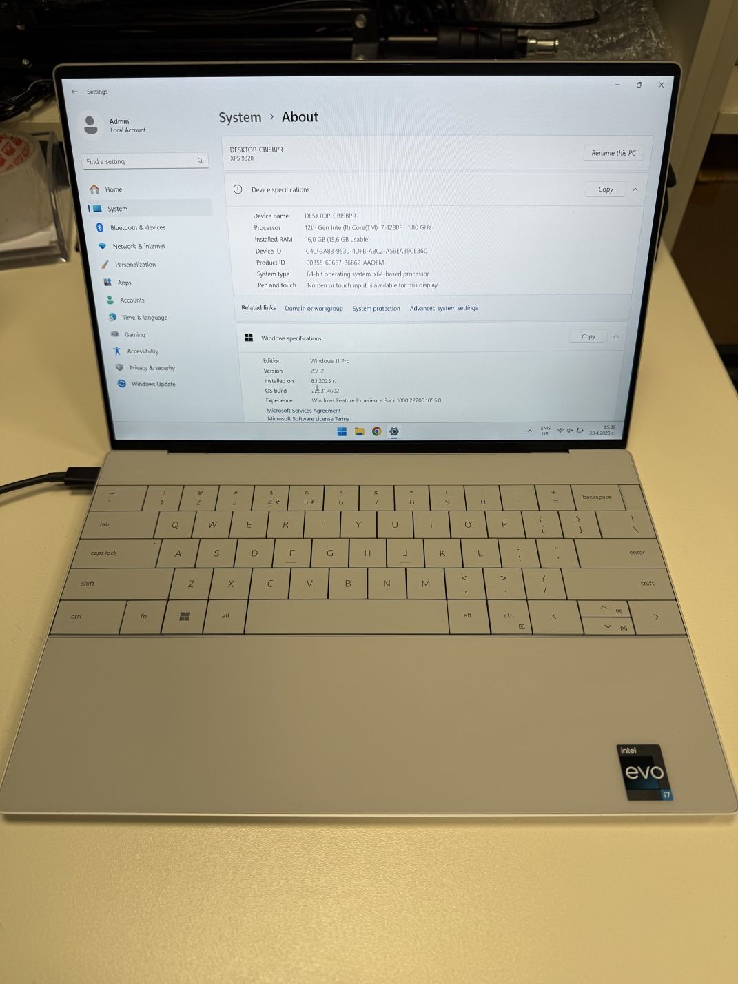 Dell XPS 9320 i7-1280P