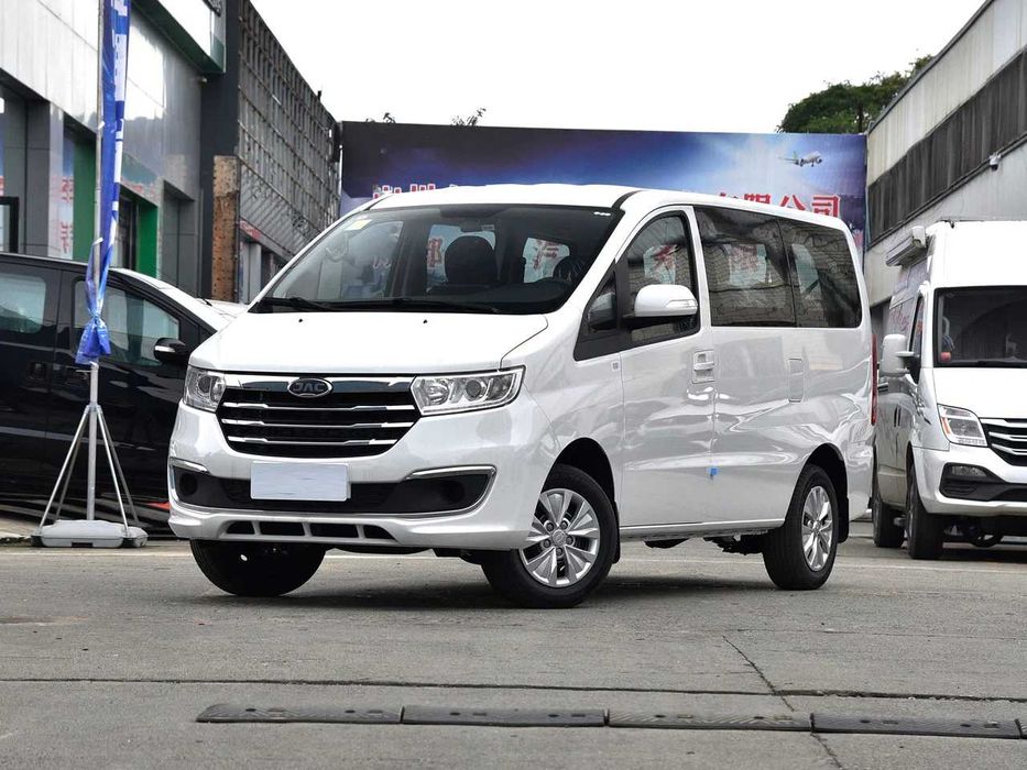 Минивэны JAC M3,M4