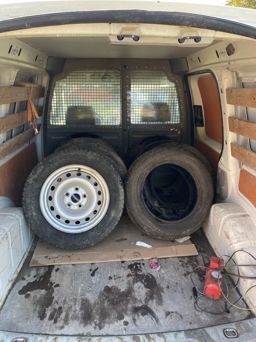 Vand Volksvagen Caddy 3700€