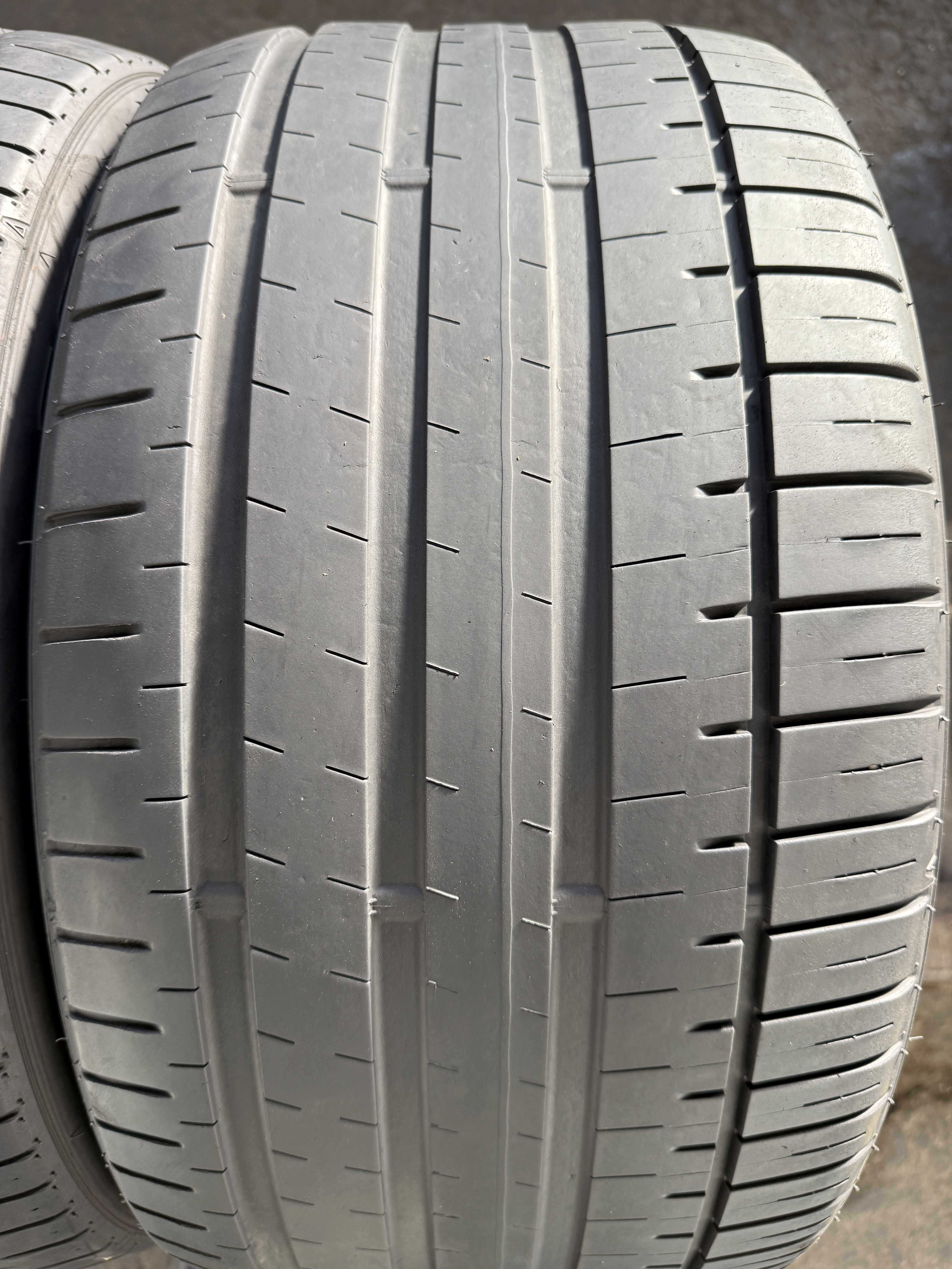 SET 2 Anvelope Vara 275/35 r19 100Y FALKEN Azenis FK510