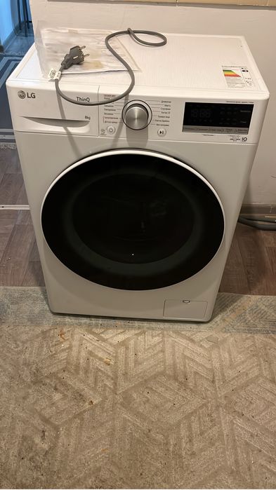 Стиральная машина в хорошем состояний