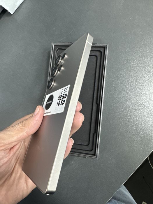 Samsung galaxy S25 Ultra 256gb yengidey