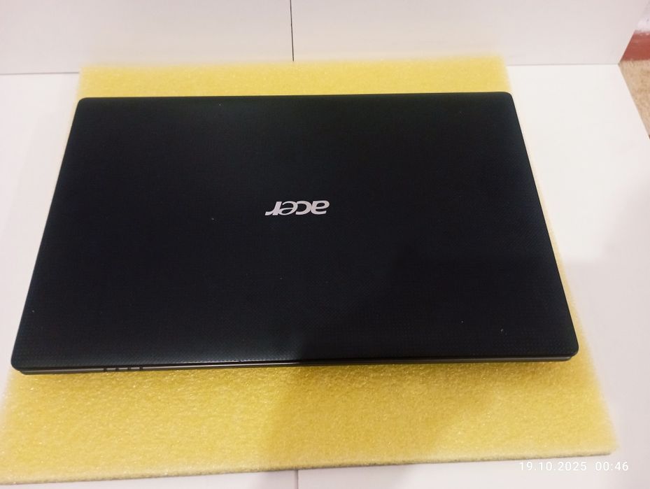 Ноутбук Acer 5560