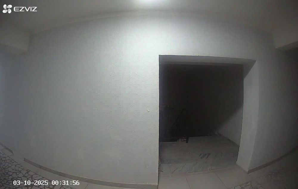 uy sotiladi,1xonali 2 xona qilingan 33 kv m ,rasmdagi xamma narsasi qo