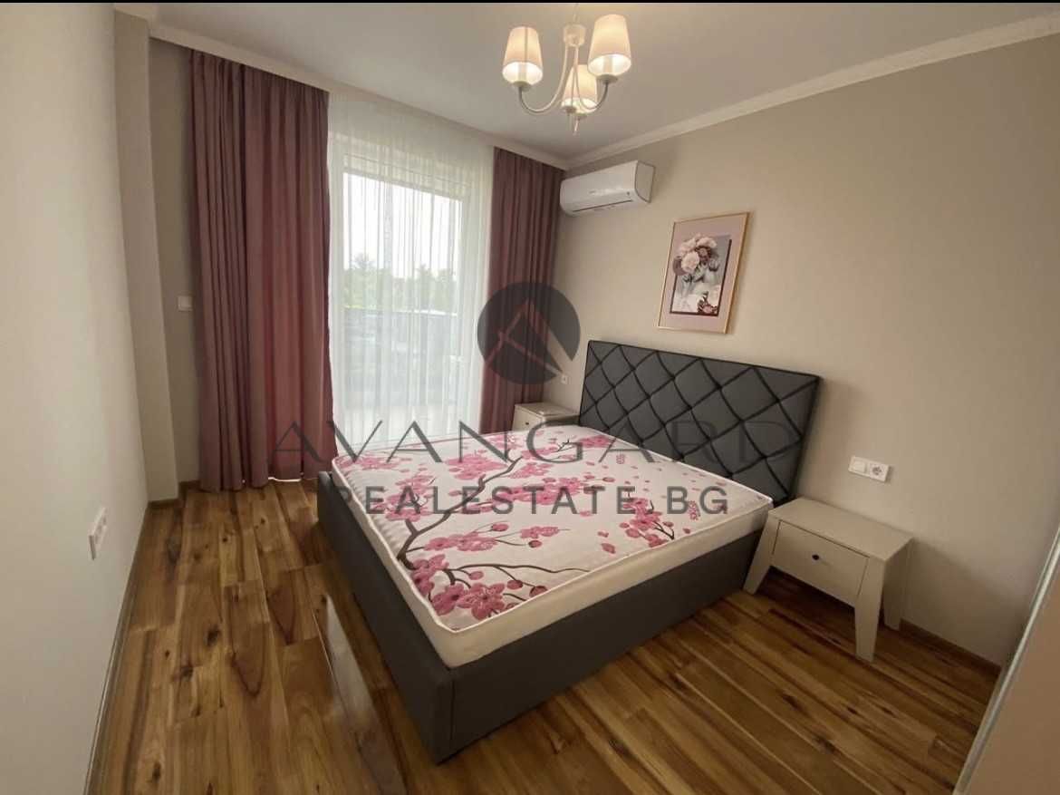 Продава се Двустаен апартамент в Пловдив, Кършияка - 65 кв.м за 2000 €/кв.м - Снимка #2