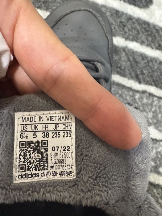 Спортни обувки, nike i adidas