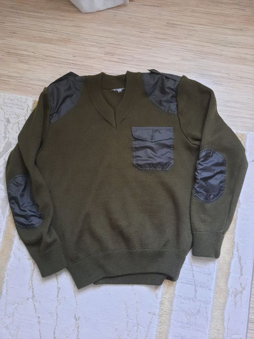 Свитер, б/у, цвет зелёный