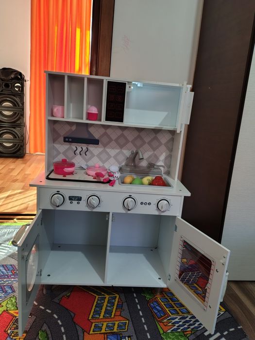 Bucătărie copii și accesorii !! Stare foarte buna!!