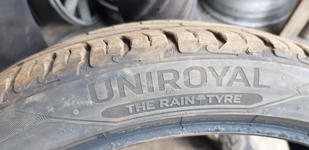 Летни гуми-2022г.-20цола-245/35-1бр.-100лв."UNIROYAL "