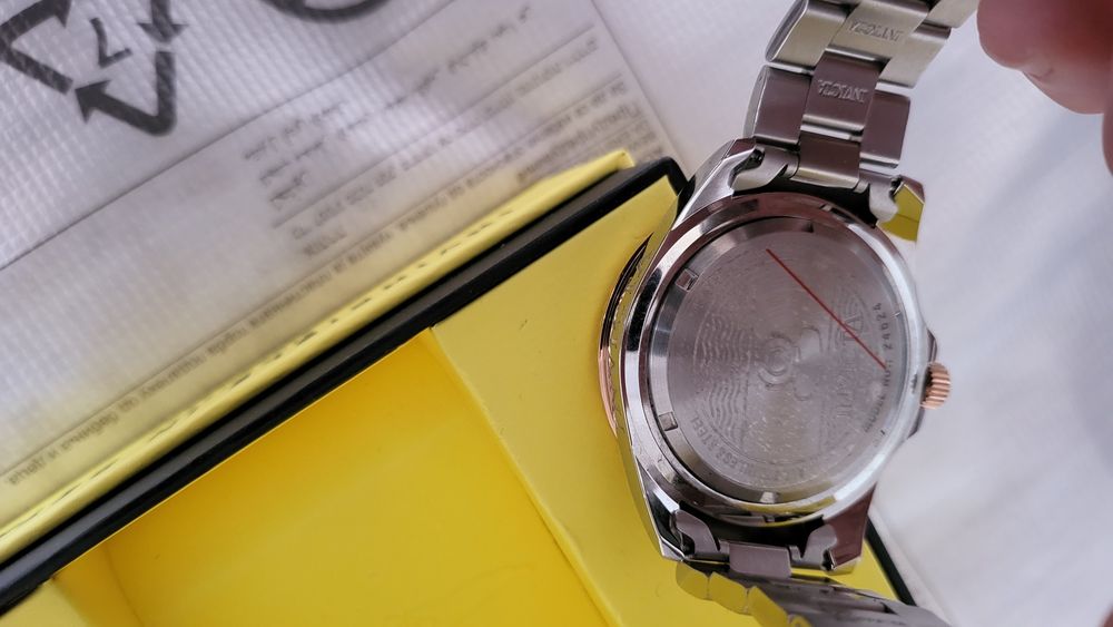 Invicta Pro Diver Gold Silver 47 mm