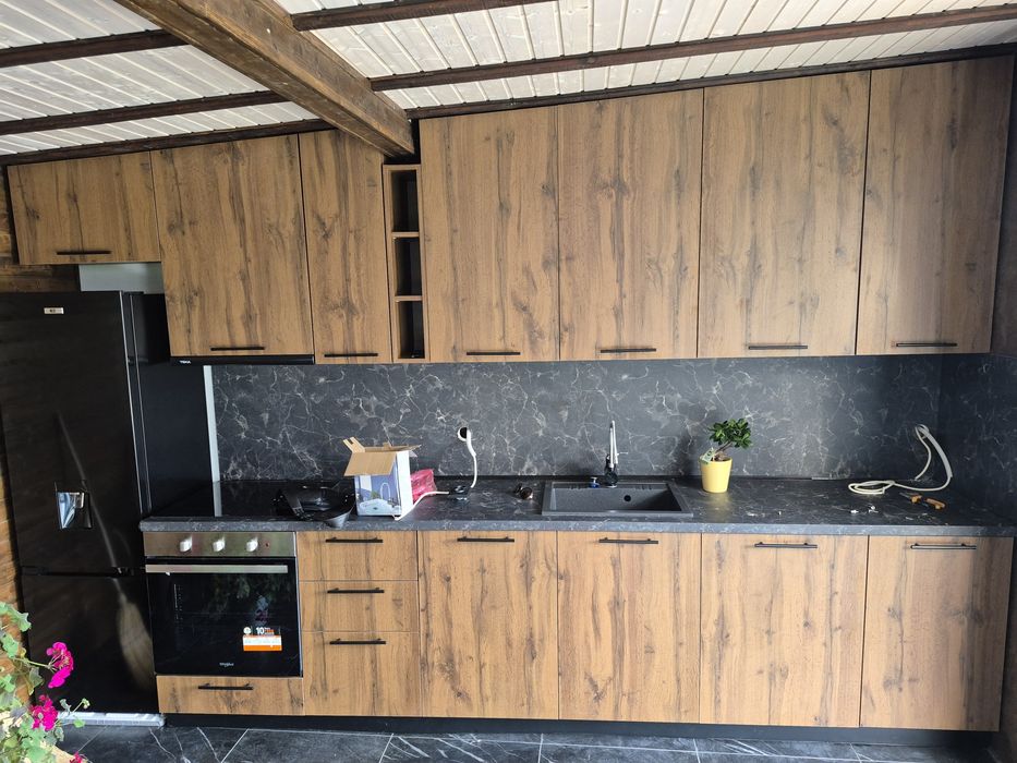 Мебели по поръчка