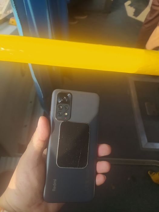 Редми ноте 11 /6/128/ тали сотилади.