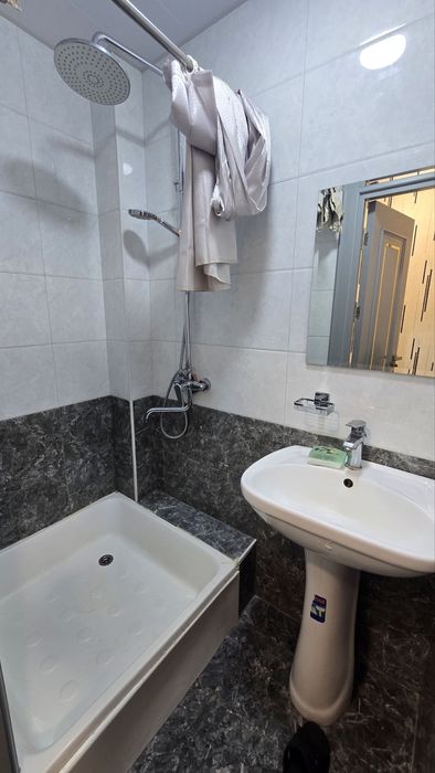 Чиланзар Г9 а.  Продажа 3 х комнатная 2 х 6 ЕВРО РЕМОНТ