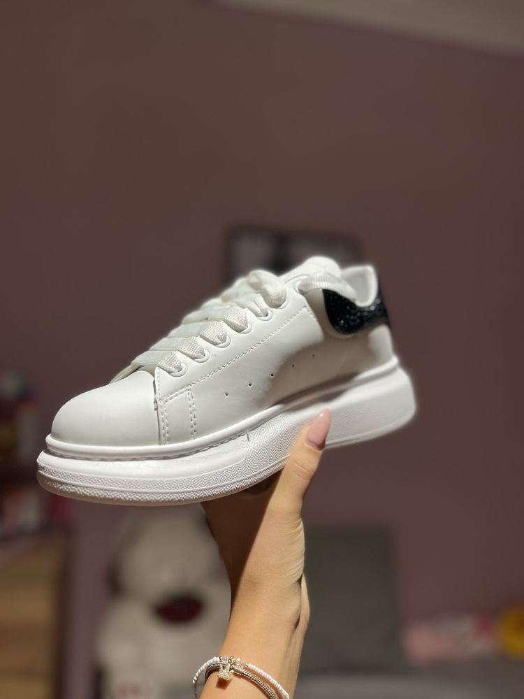 Обувки Alexander McQUEEN