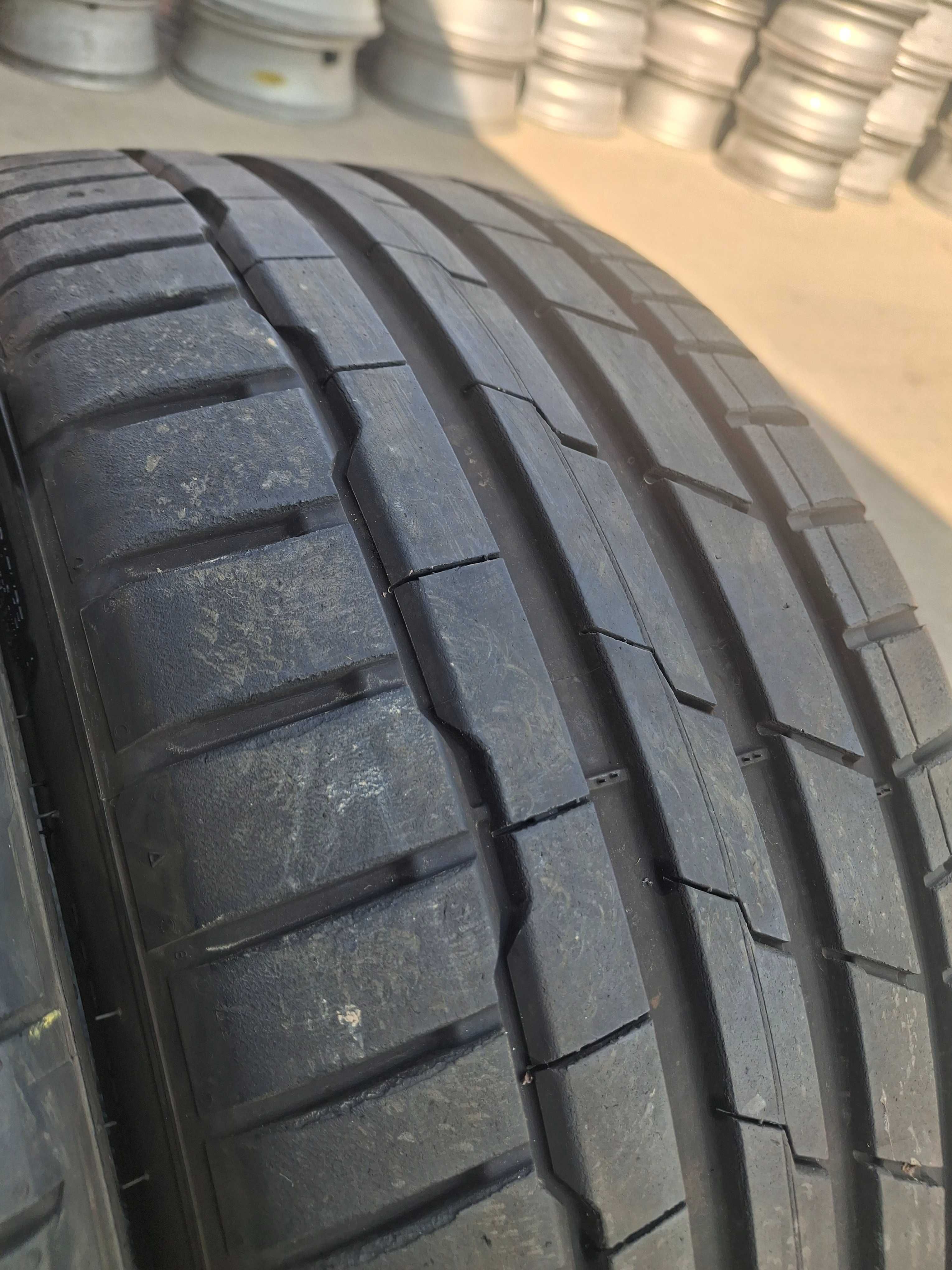 2бр. летни гуми 235/35/19 Hankook DOT 4223