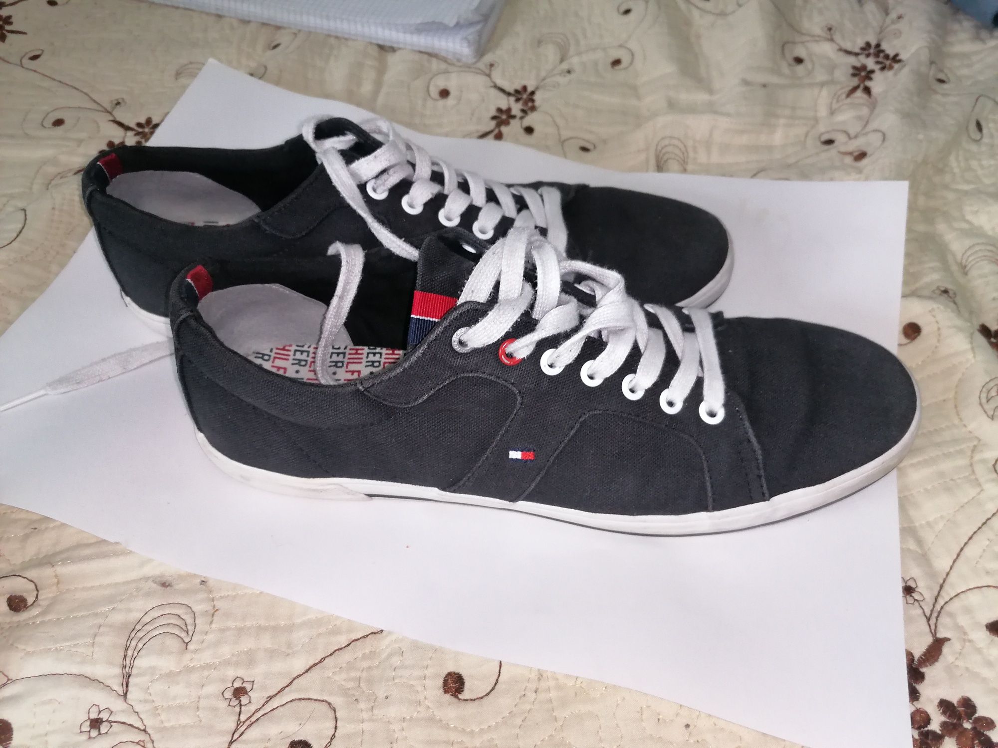 Low Sneakers de Tommy Hilfiger