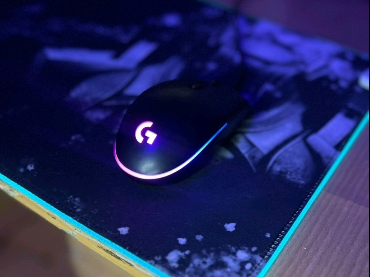 Мишка Logitech G102