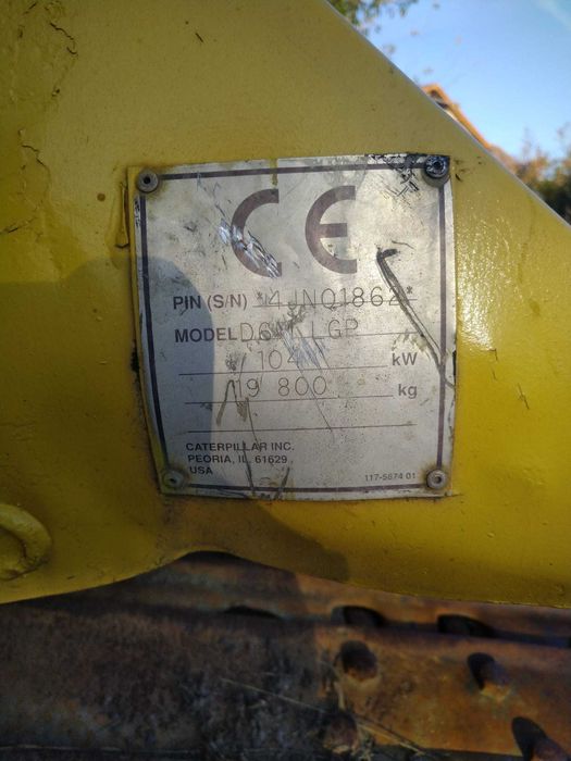 Buldozer Caterpillar D6M 2003