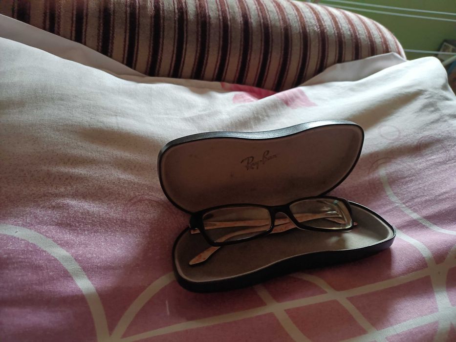 Добре запазени диоптрични очила Ray-Ban.