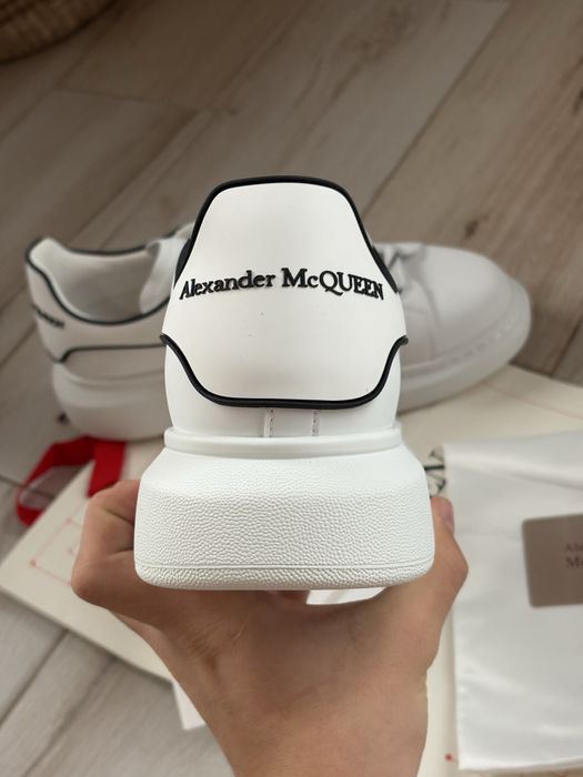 Alexander mcqueen 44 noi