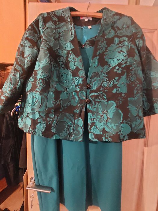 Rochie/costum dama ocazie/nunta