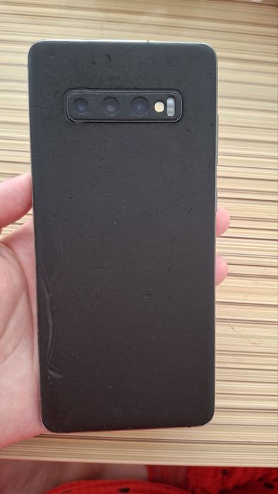 Samsung S10+ sotiladi bez karobka