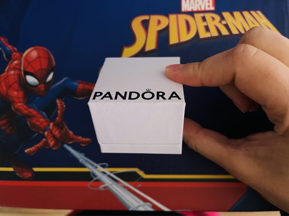 Кутии за висулка/пръстен Pandora