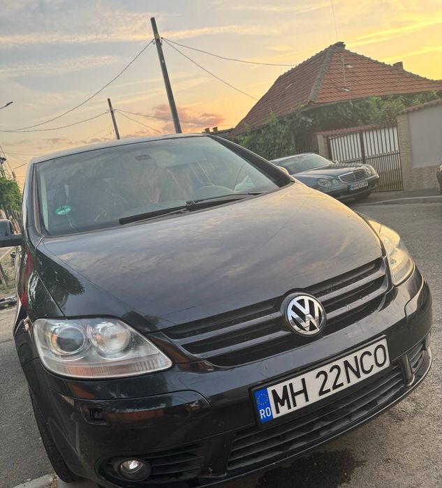 Mașina  golf V plus
