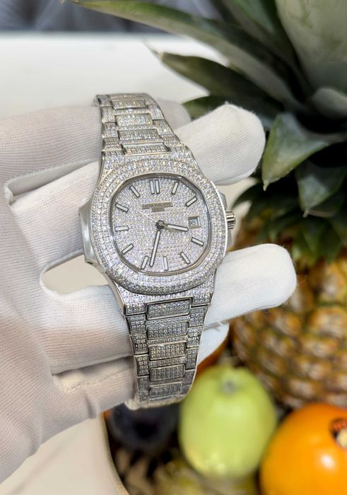 patek philippe nautilus сребро/пълен диамант