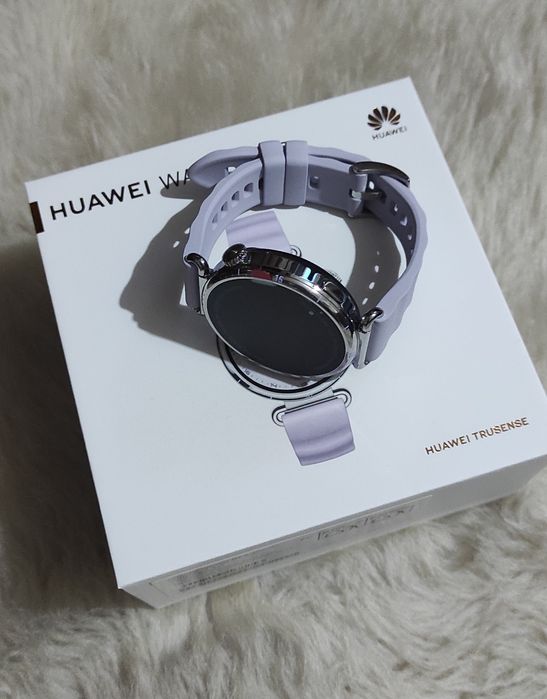 Смарт часовник Huawei