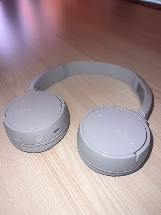 Безжични слушалки Sony WH-CH500